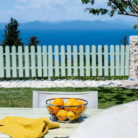 Gkountis Stone 3 Apartment Lefkáda